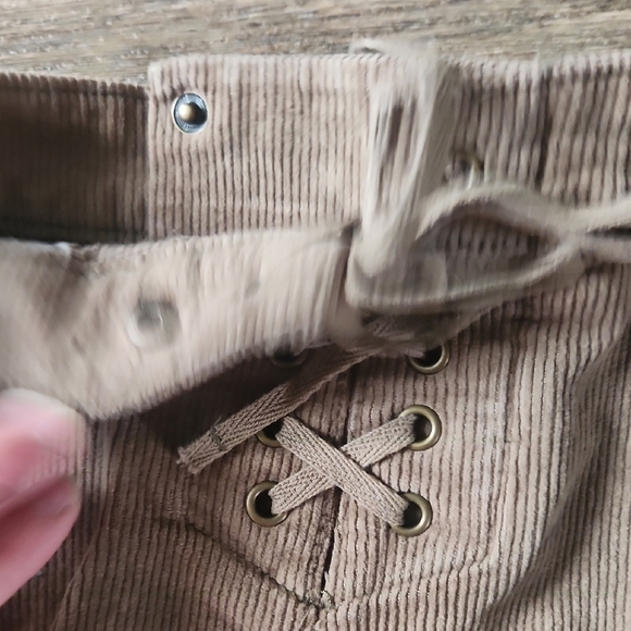 Billabong Green High Waist Shorts - Picture 7 of 7